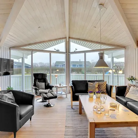 Dom wakacyjny Stefanka - 600m From The Sea By Interhome *