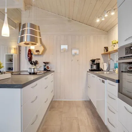 Stefanka - 600m From The Sea By Interhome Dom wakacyjny Spodsbjerg
