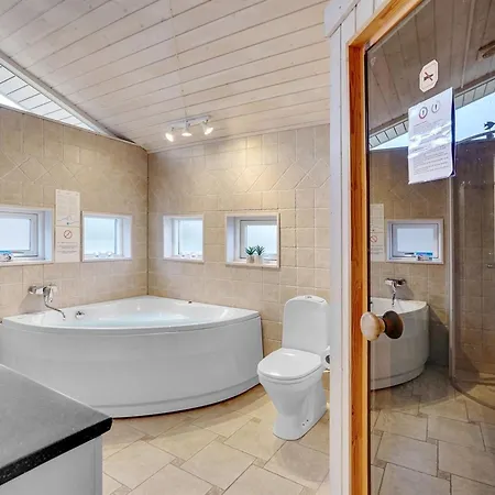 Stefanka - 600m From The Sea By Interhome 펜션 *